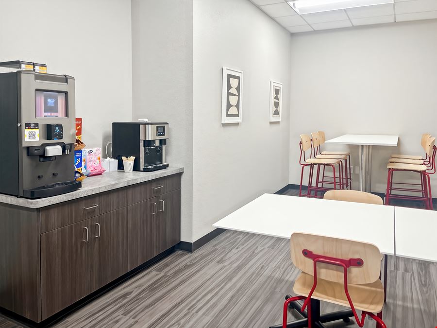 CA, Fresno - E River Park Circle