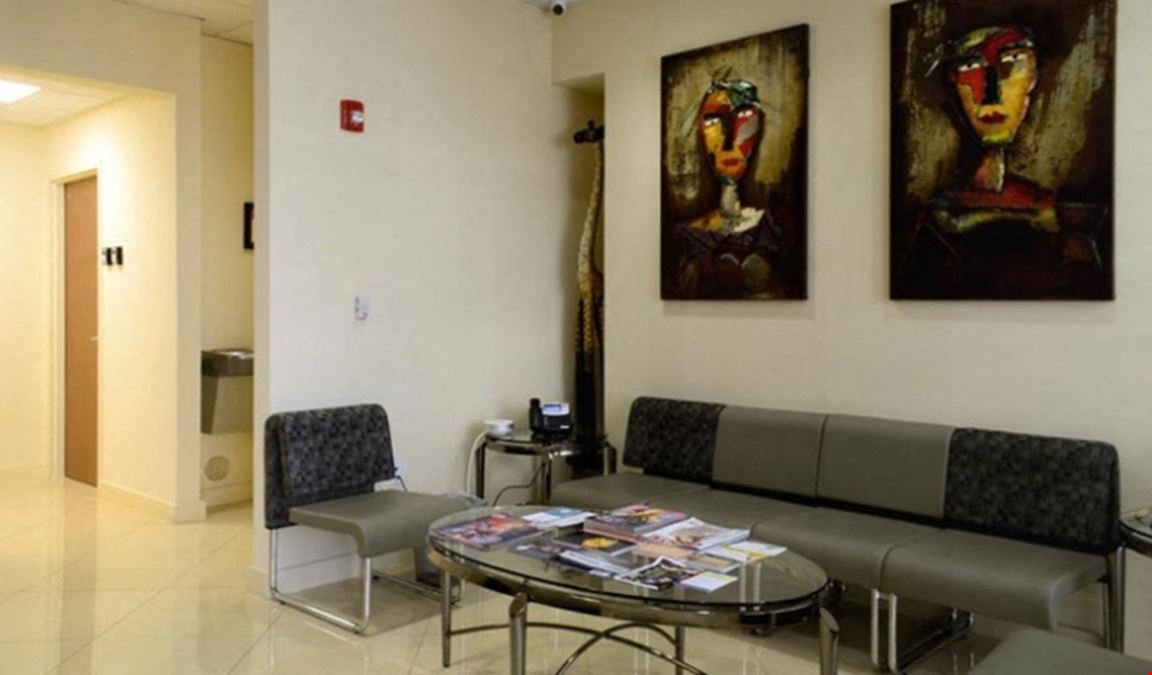 Hampton Business Center - Pines - Hampton Business Center-Pines