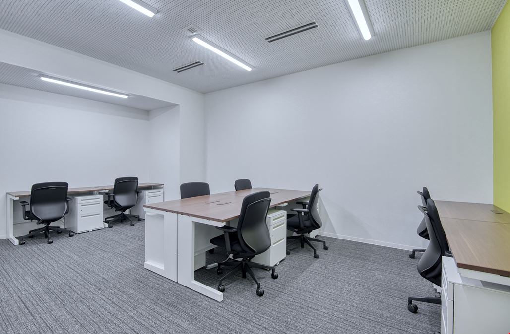 DE, Wilmington - 824 N Market Street