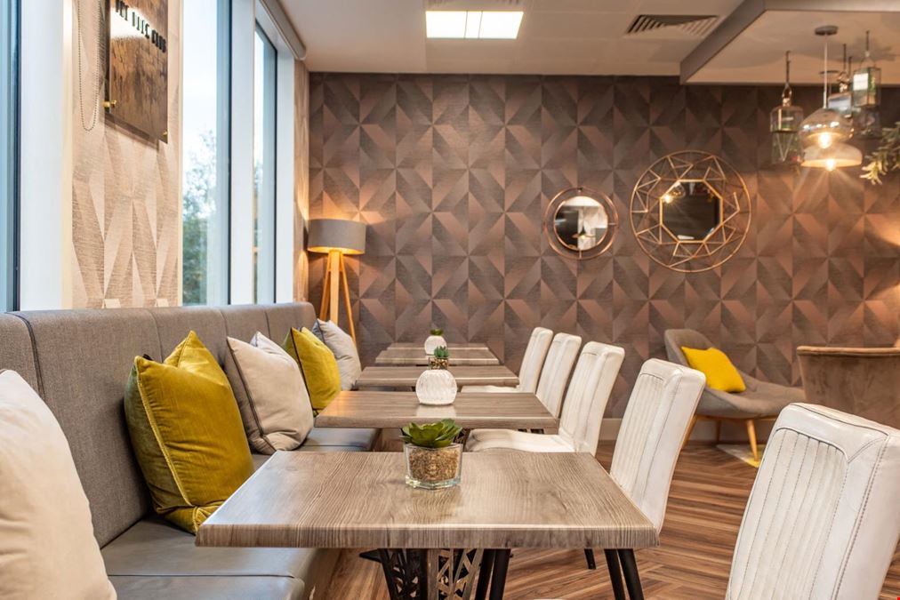 Podium - London - Ealing Cross
