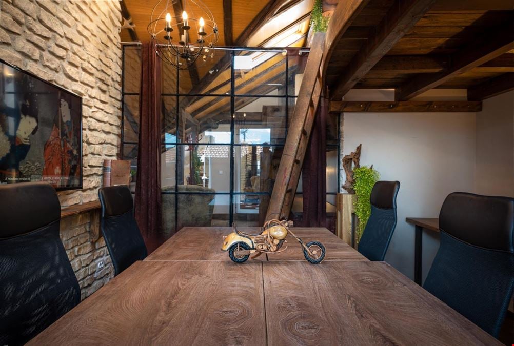 Networking Premium Coworking Space - Networking Premium Working Space - Vitoshka