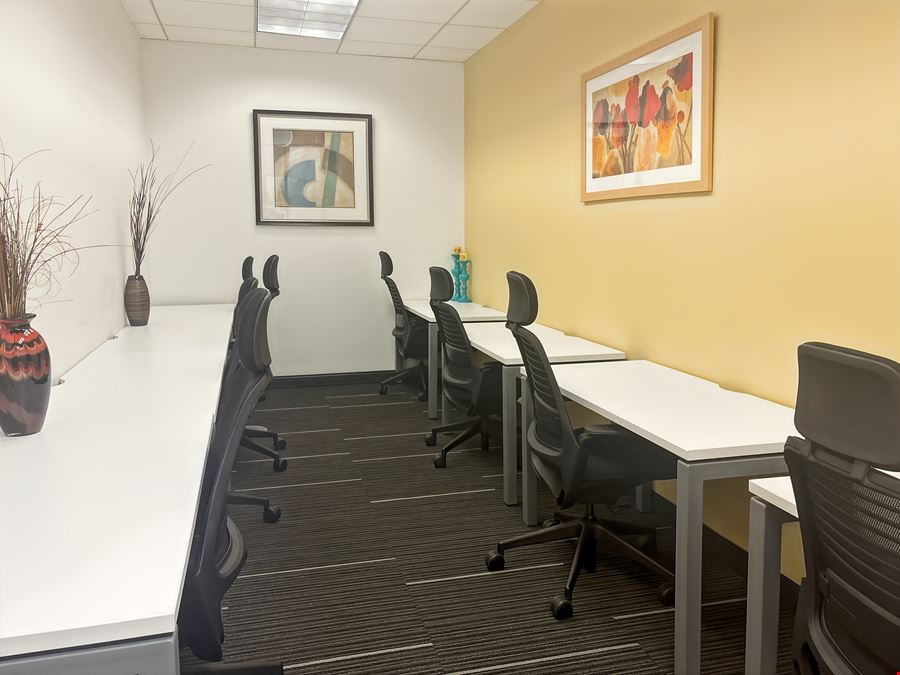 Regus - Schaumburg - Woodfield Preserve