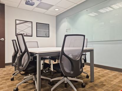 KY, Louisville – MET Building