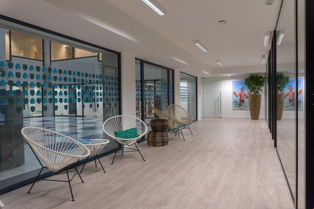 Tribes - Brussels Central Station