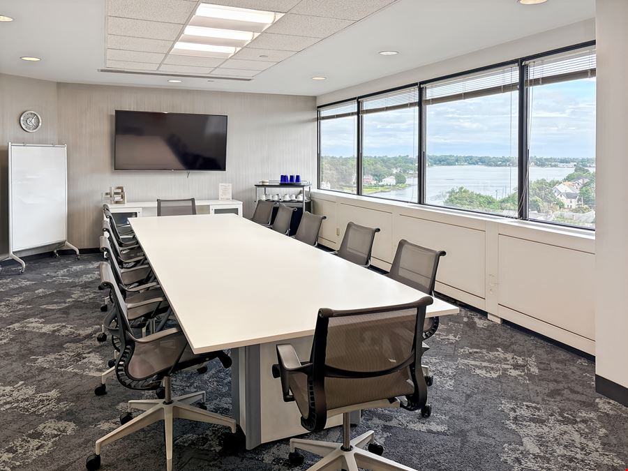 CT, Stamford - Soundview