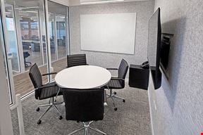 4 Person Meeting Room