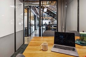 Opal Meeting Room