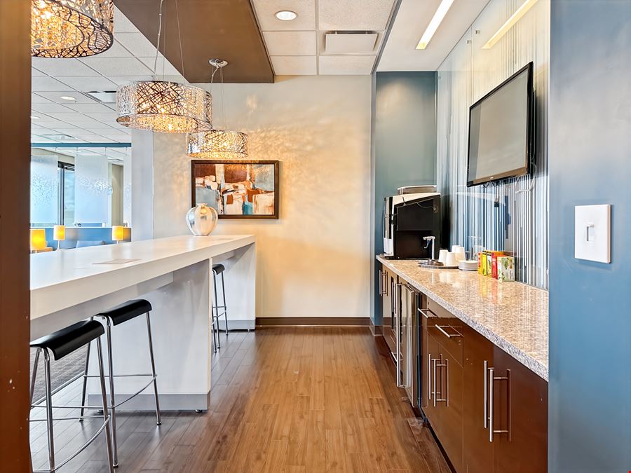 MN, St. Louis Park - West End