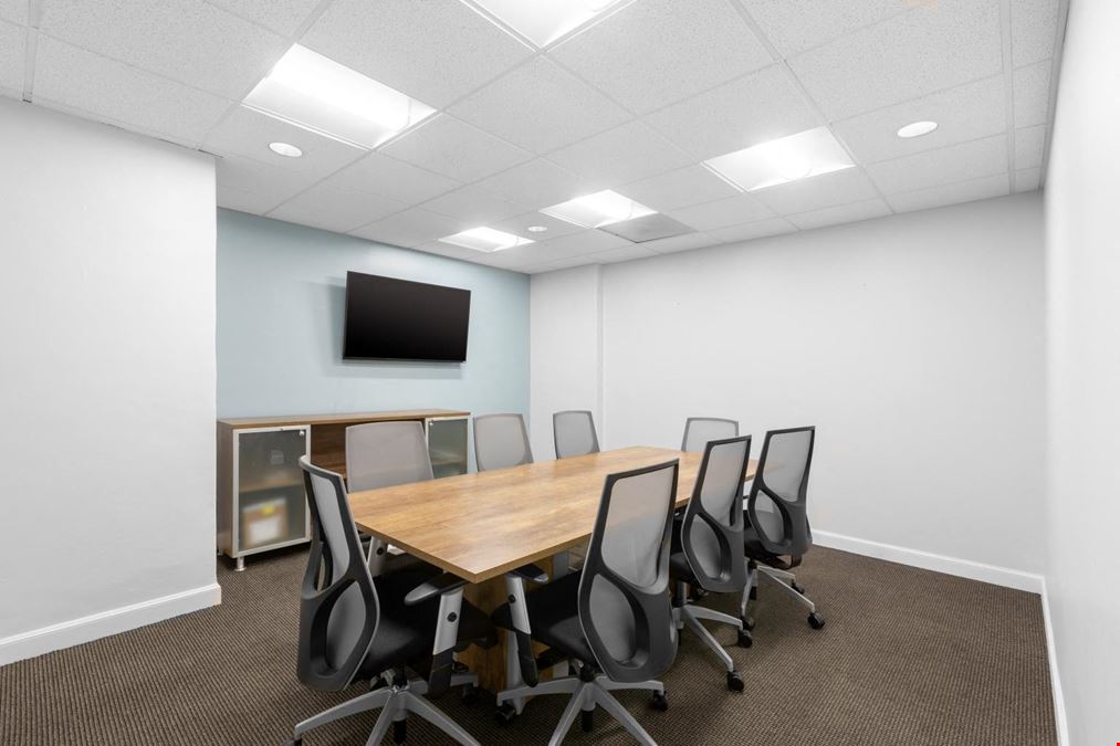 CA, Santa Barbara - Downtown Santa Barbara