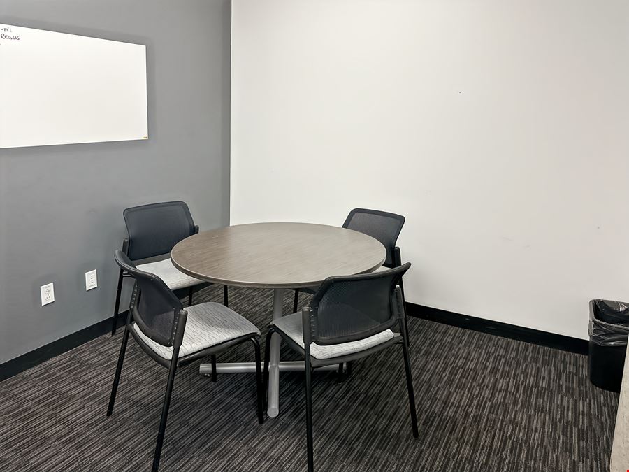 Regus - Laval - St Martin
