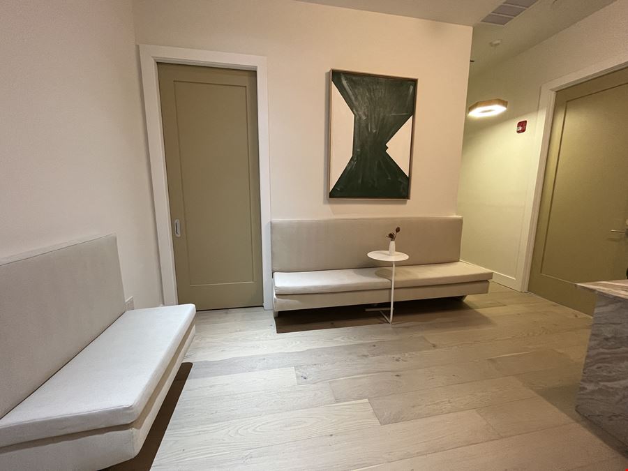 Blue Panda Office Spaces Waterfront Suite