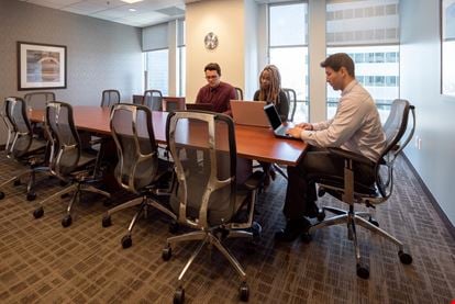 Regus - US Bank Tower