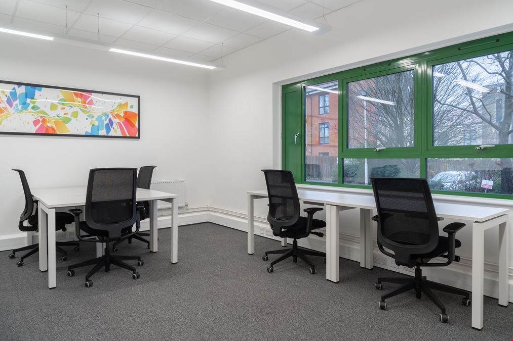 Base Point London Shared workspaces at Basepoint - Crowborough | CoworkingCafe