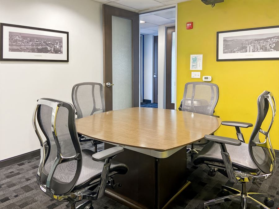 PA, Blue Bell - Sentry Parkway