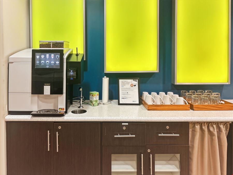 Regus - Ann Arbor – South State Commons