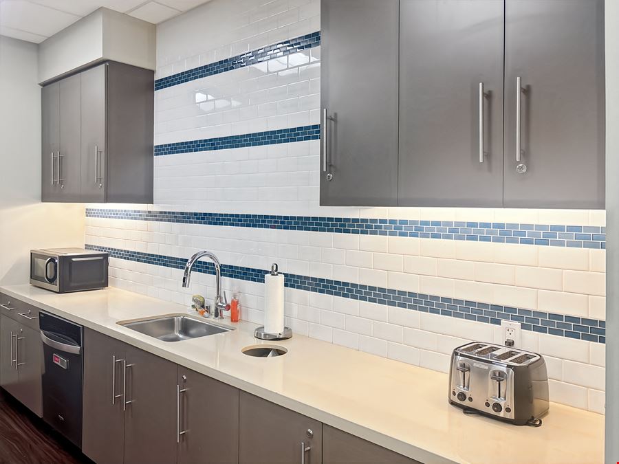 La Terraza Corporate Plaza