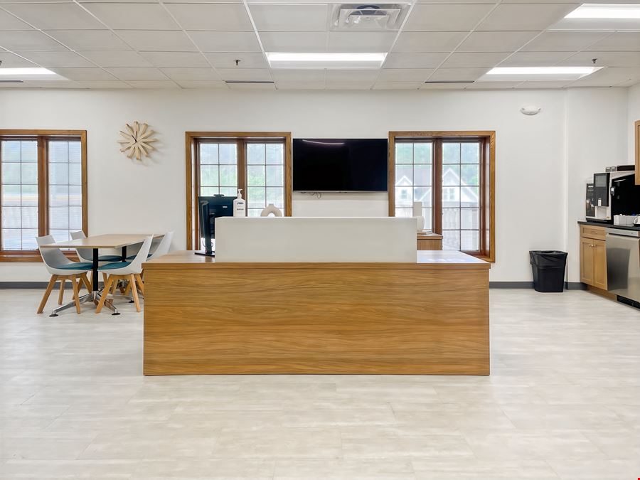 IL, Naperville - South Washington St