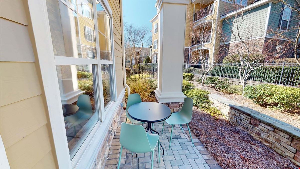 Apt CoWork at Cottonwood Reserve