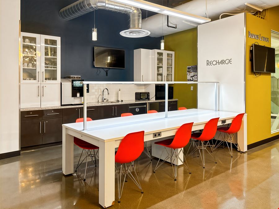 CA, North Hollywood - Lankershim Plaza