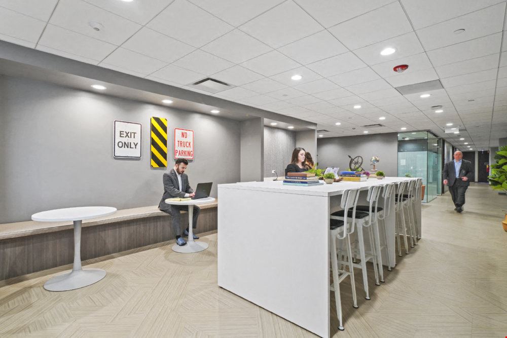 Workstyle Flexible Spaces - 1750 E Golf Road