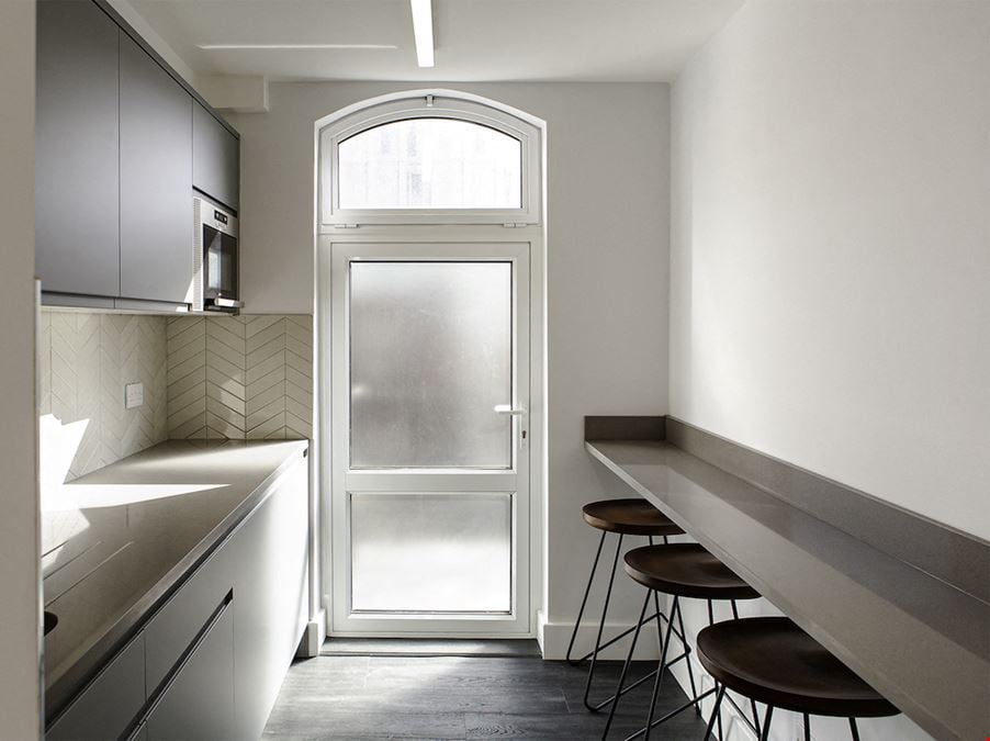 Metspace UK (per OPER do not publish) - Metspace UK - 25 Gerrard Street
