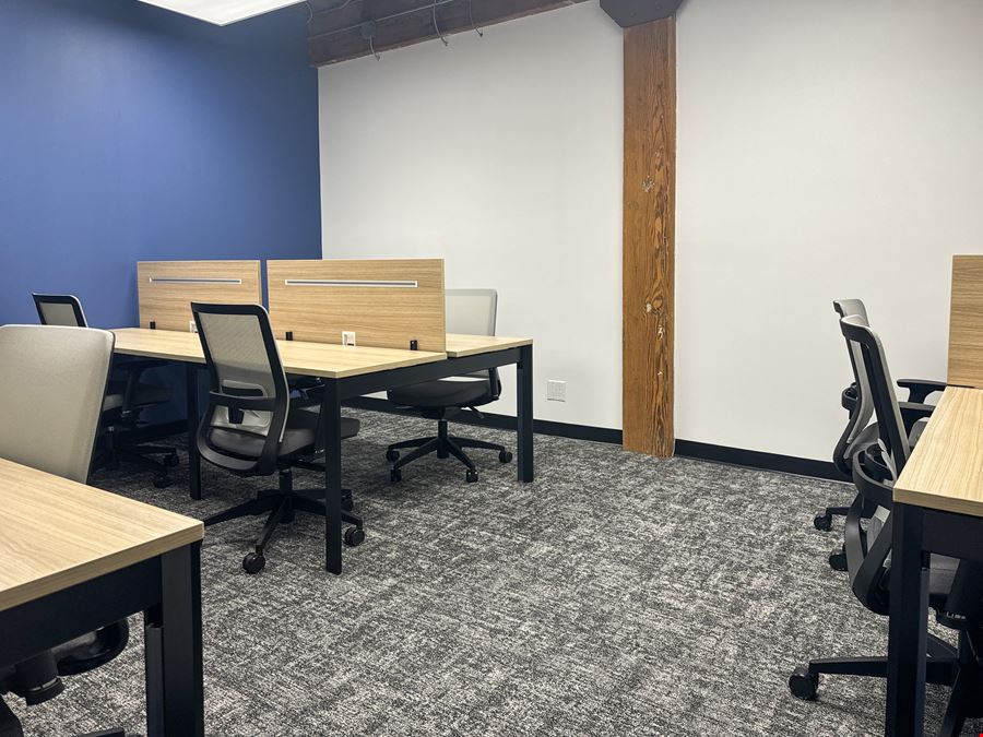 MB, Winnipeg - Lombard Ave