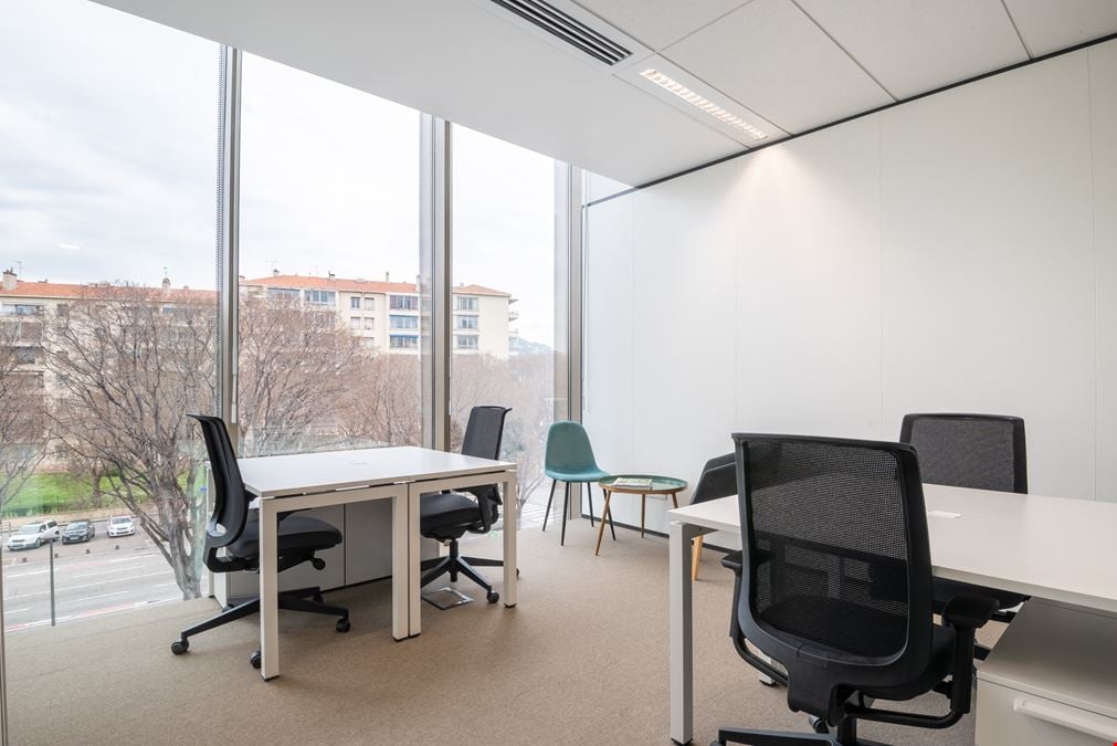 Spaces - Alpharetta - Spaces Royal Overlook