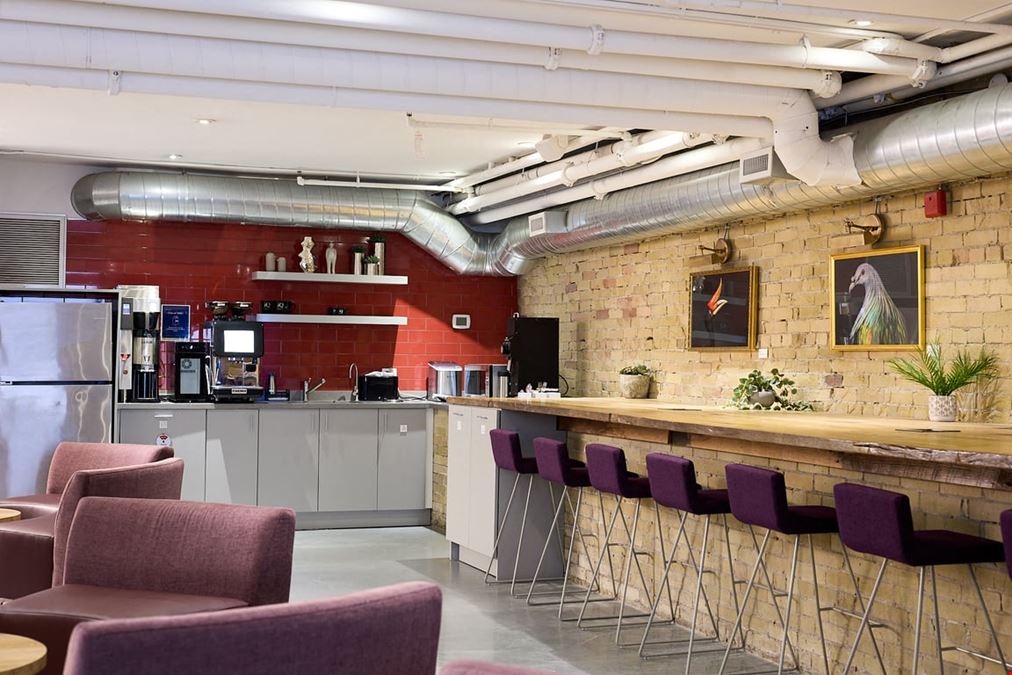 iQ Offices - 140 Yonge Street