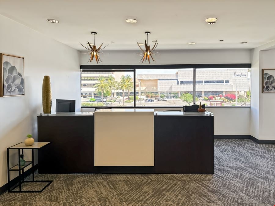 Regus - Scottsdale - Camelback Square
