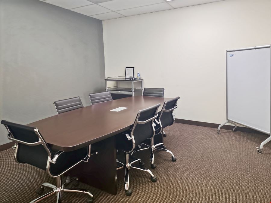 TX, Dallas - Mockingbird Towers