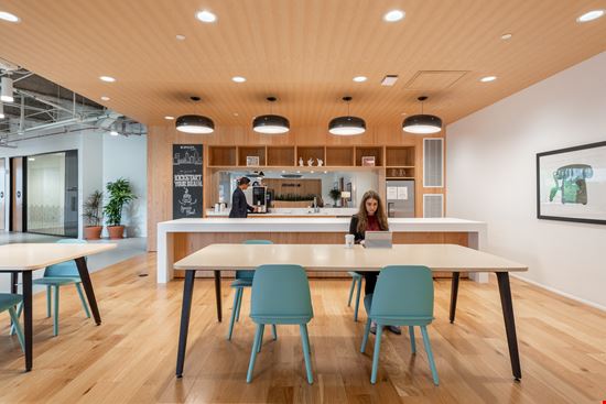 NC, Raleigh - Spaces Crabtree Terrace