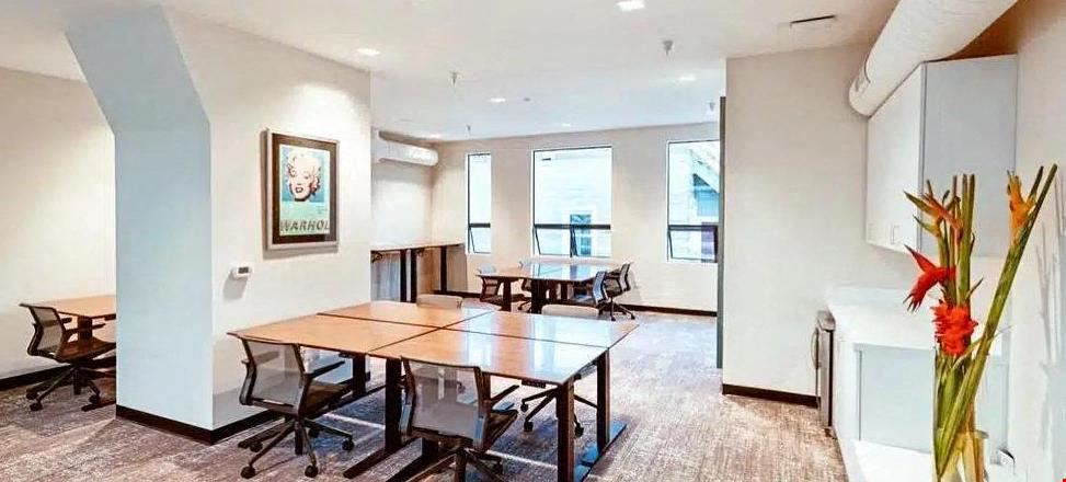 Avantspace 2181 Greenwich St