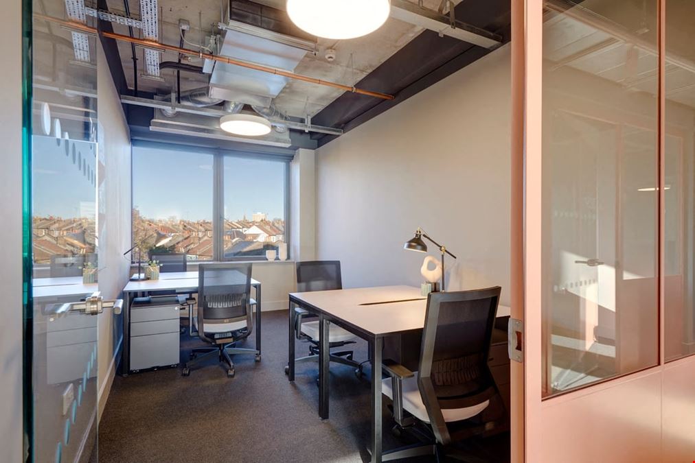 Clockwise - Wood Green