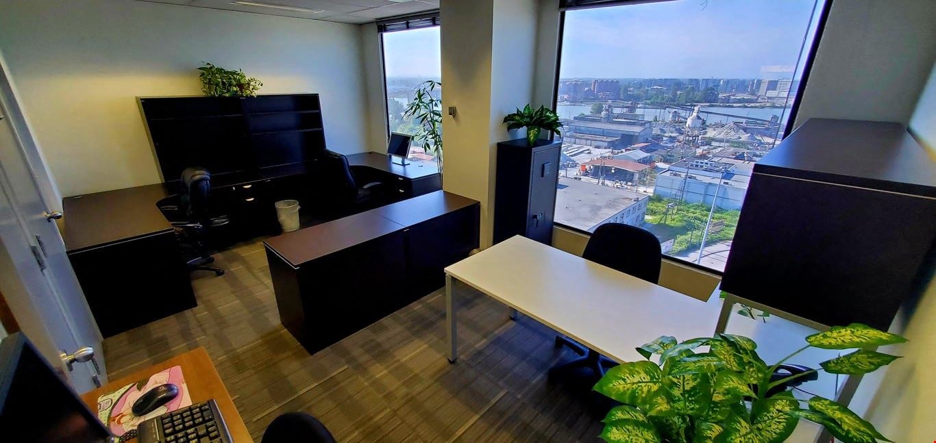 1101 & 1102 Personal Office