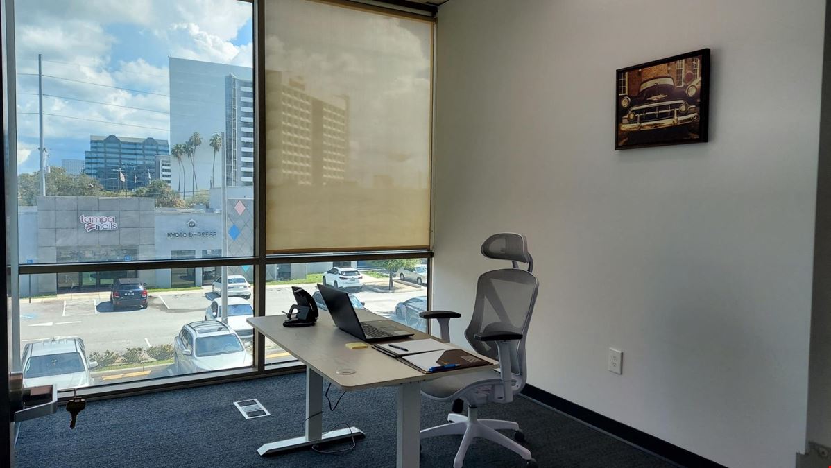 Private Office 12