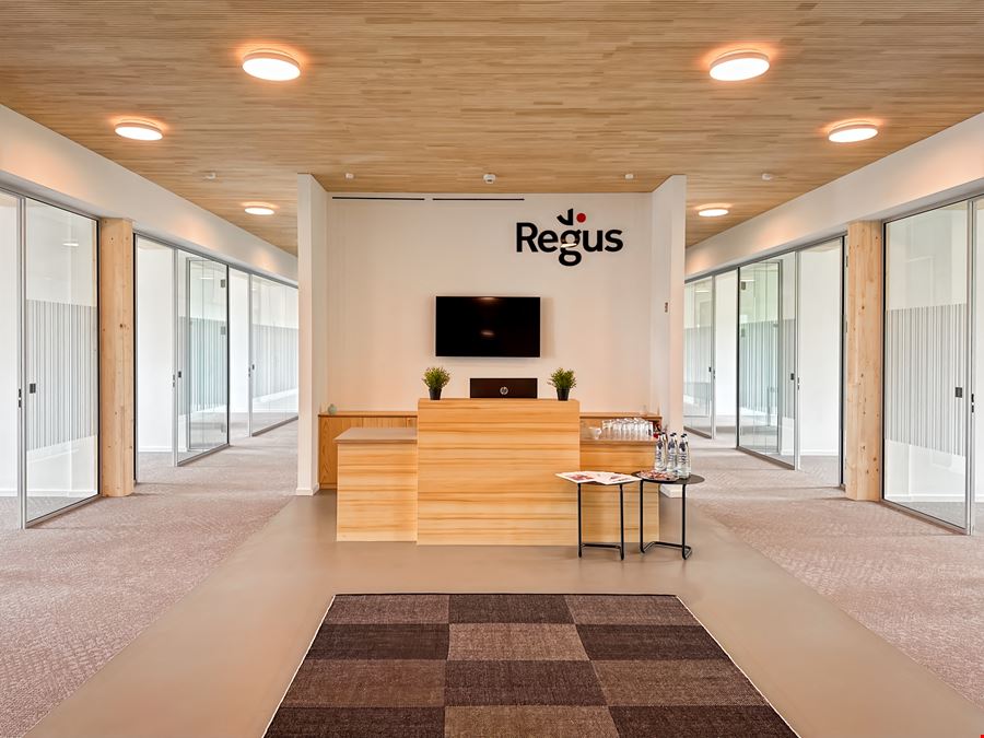 Regus - Friedrich-Henning Straße