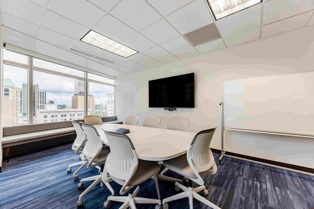 Co-Working PDX at Fox Tower