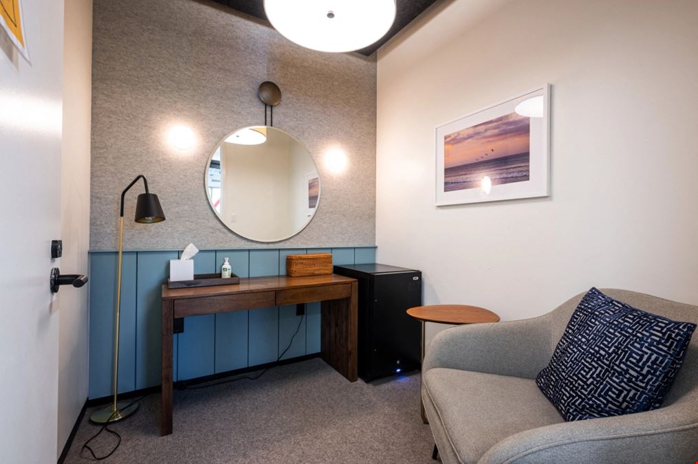 4250 North Drinkwater Blvd