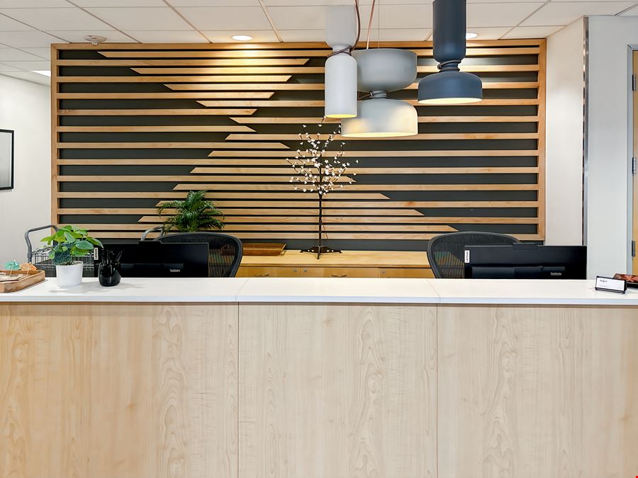 AR, Bentonville - Bentonville Plaza