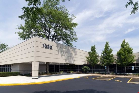 Preview of AmeriCenter of Schaumburg Office space for Rent in Schaumburg