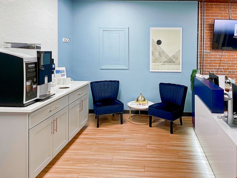 NH, Manchester - Elm Street