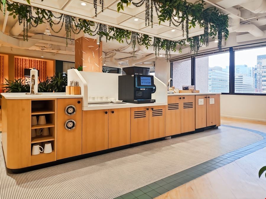 VA, Arlington - 2451 Crystal Drive