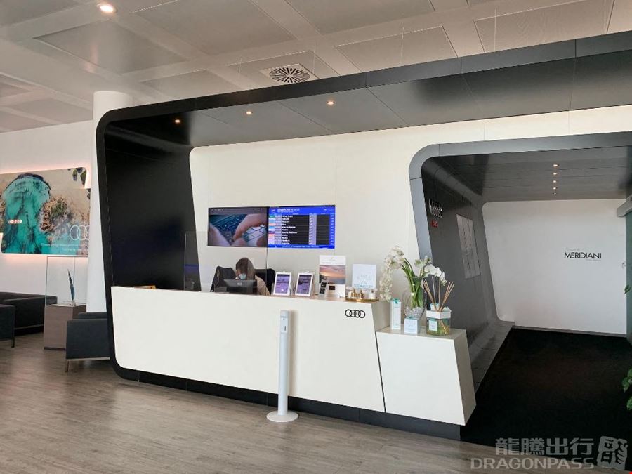 Club Lounge Costa Smeralda Airport Terminal 1