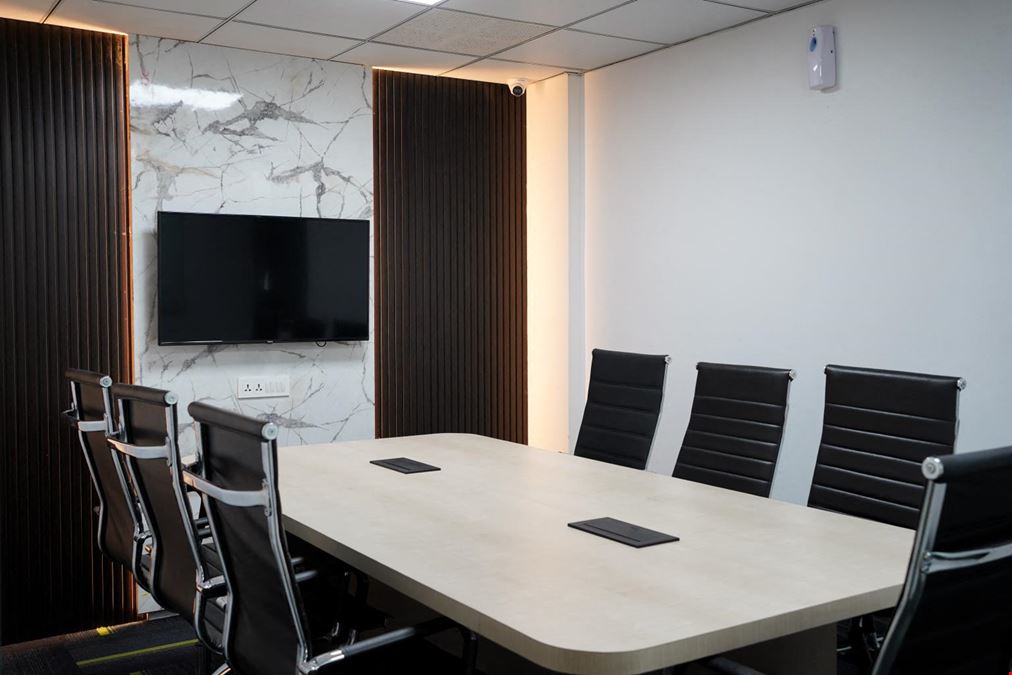 Suits Coworking Spaces - Gandhi Path