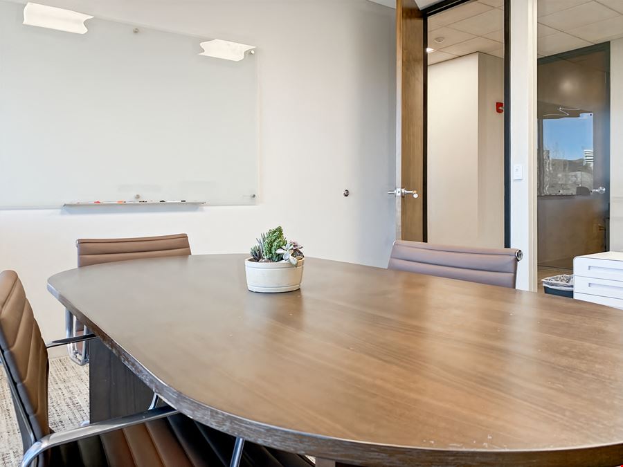 Regus - Greenwood Village - Crescent Pkwy