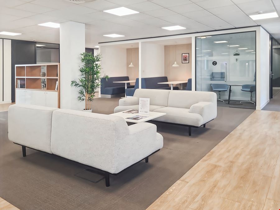 Regus - Derby Square