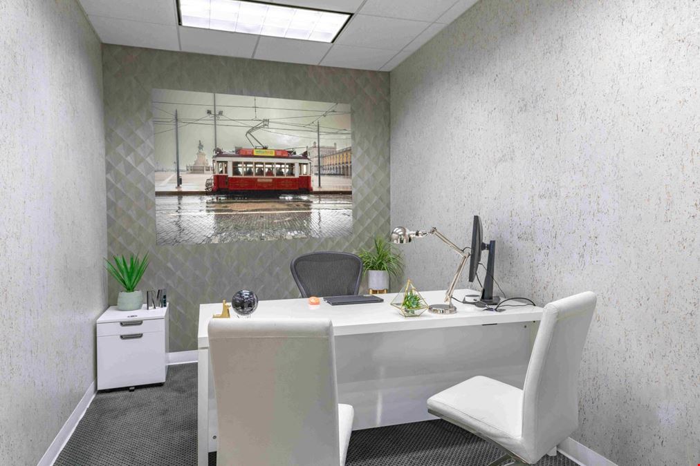Quest Workspaces - Brickell