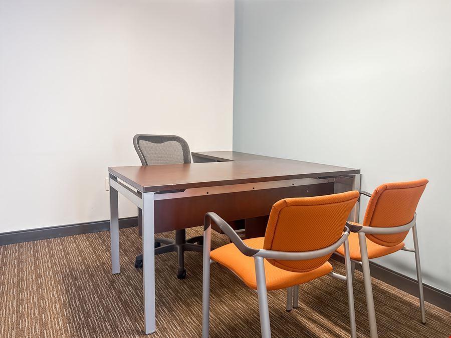 KY, Louisville – MET Building