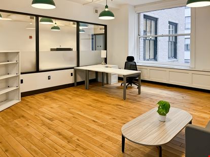 IL, Chicago - 332 S Michigan Avenue