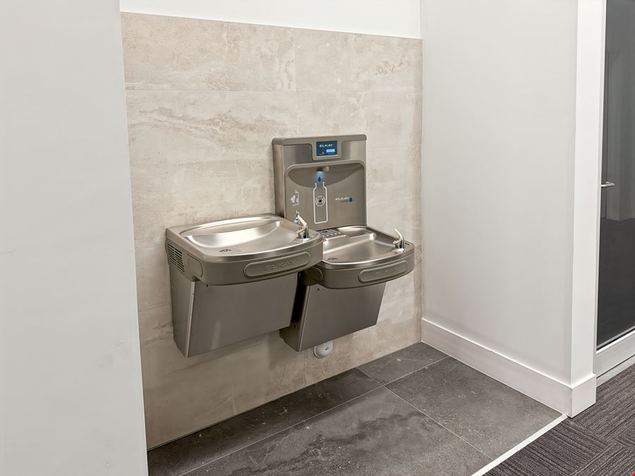 Regus - Medley - 72nd Ave